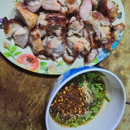 คอหมูย่าง