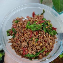 กะเพราเนื้อราดข้าว