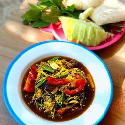 ตําหน่อไม้ ปูปลาร้า