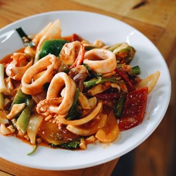 ทะเลผัดไข่เค็ม