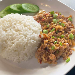 ข้าวอกไก่สับกระเทียม