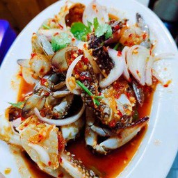 ตำปูม้ากุ้งสดปลาร้า