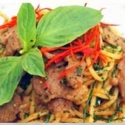 Spaghetti Pa-nang Sauce (สปาเก็ตตี้แกงแพนง)