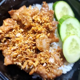กระเทียมพริกไทย +ข้าวหอมมะลินุ่มๆ