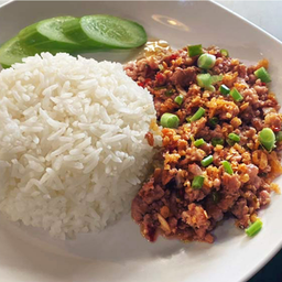 ข้าวเนื้อสับกระเทียม