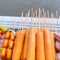 ไส้กรอกหนังกรอบ