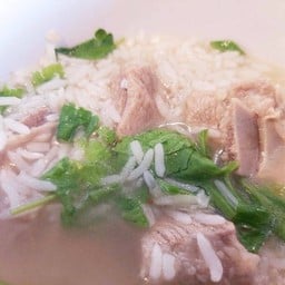 ข้าวต้มกระดูกหมู 猪骨粥