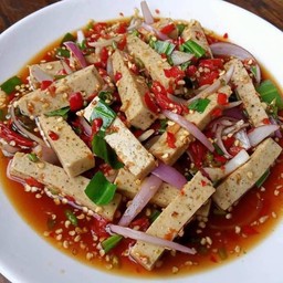 ยำหมูยอน้ำปลาร้านัวๆ