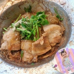 สามชั้นอบวุ้นเส้น