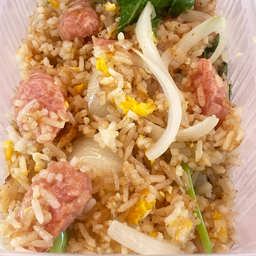 ข้าวผัดแหนม