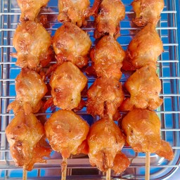 ตาต้า ปิ้งไก่กะละมัง+ผัดกระเพาจานด่วน(สมอโพรง) สมอโพรง