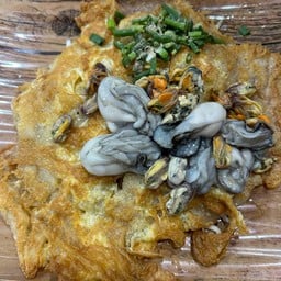 หอยแมลงภู่ผสมนางรมทอดกรอบ