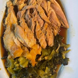 ข้าวขาหมูเนื้อล้วน+ไข่+ไส้