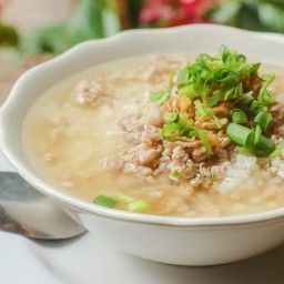 ข้าวต้มหมูสับ