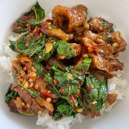 กะเพราเนื้อตุ๋น