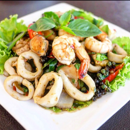 ผัดฉ่าทะเล