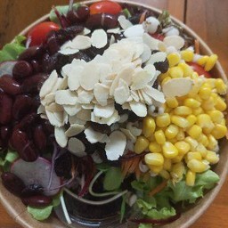 สลัดธัญพืช