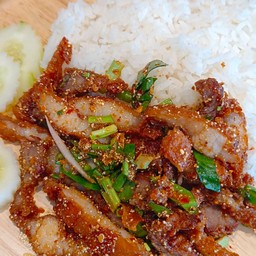 ข้าวลาบหมูทอด