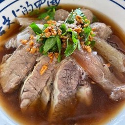 ก๋วยเตี๋ยวเนื้อตุ๋น