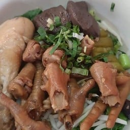 บ้านวุธ ขนมเบื้อง ตลาดเฟื่องฟูวัฒนา 2