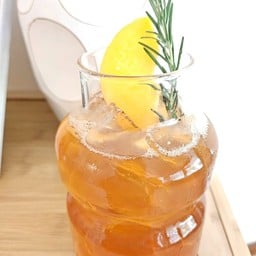 ชาพีช เย็น