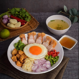 ข้าวขยำหมูกรอบ.