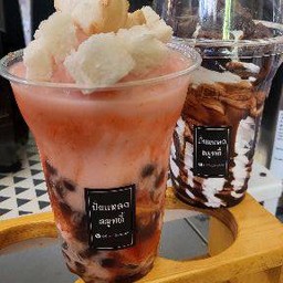 ปังเย็นนมสดสตอเบอรี่