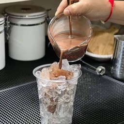 มอคค่า ล่าขุมทรัพย์