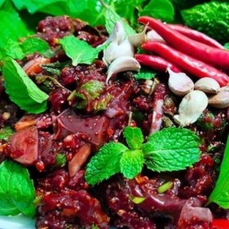 ลาบเลือดขม_ไม่ขม