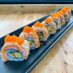 แซลมอนเบิร์นไฟมายองเนสโรล 8 ชิ้น