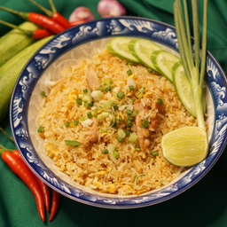 ข้าวผัดไก่