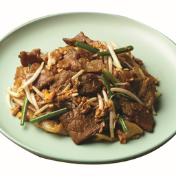 07 ผัดเส้นใหญ่ฮ่องกงหมู/เนื้อ