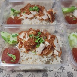 ข้าวมันไก่ทอด