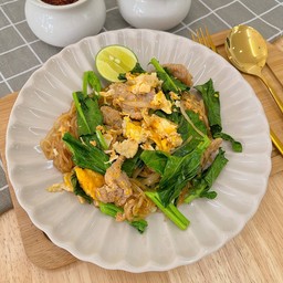 เส้นเล็กผัดซีอิ๊ว