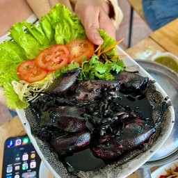 หมึกผัดน้ำดำ