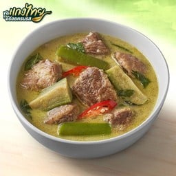 แกงเขียวหวานเนื้อตุ๋น (L)