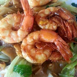 ผัดซีอิ๊วเส้นใหญ่กุ้ง