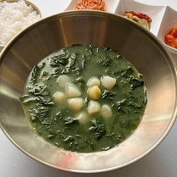 관자미역국 Gwanja Miyeokguk_Seaweed Soup with Scallops_S1