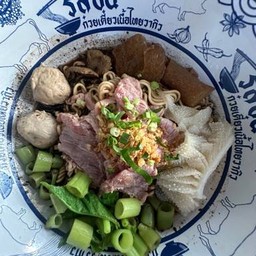 29.ก๋วยเตี๋ยวน้ำตกเนื้อสดรวม