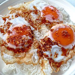 ฟ้าเองข้าวไข่ดาวเยิ้มราดน้ำพริกป่น