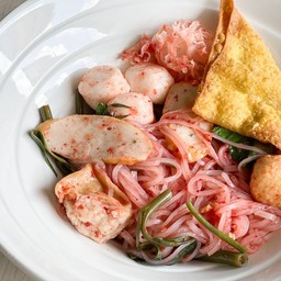 ก๋วยเตี๋ยวเย็นตาโฟคลุกแห้งลูกชิ้นปลาภูเก็ต