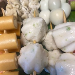 ลูกชิ้นไส้ไข่ปลา