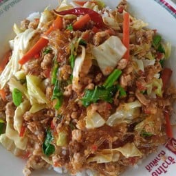 กระเพราวุ้นเส้นหมูสับ
