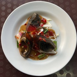 ยำไข่เยี่ยวม้า