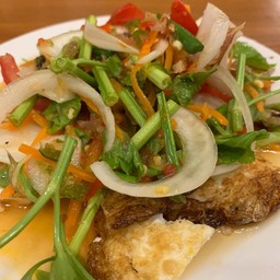 ยำไข่ดาว