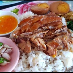 ข้าวคากิศรีสามพราน ใส่ไข่