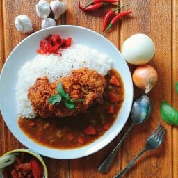 Home Curry & Omurice ข้าวไข่ข้นแกงกะหรี่