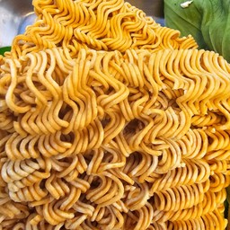 ชาบูเสียบไม้ หน้าธนาคารกรุงไทย