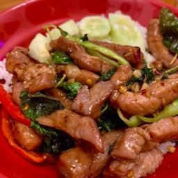 ข้าวกะเพราหมูแดดเดียว