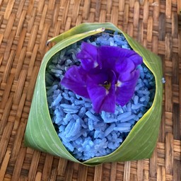 ข้าวสวย (อัญชัน)